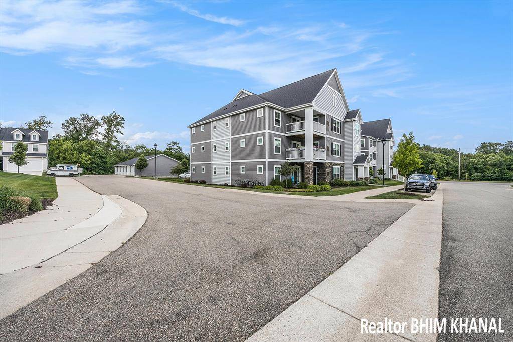 Kentwood, MI 49512,3167 Blairview Pkwy SE 201