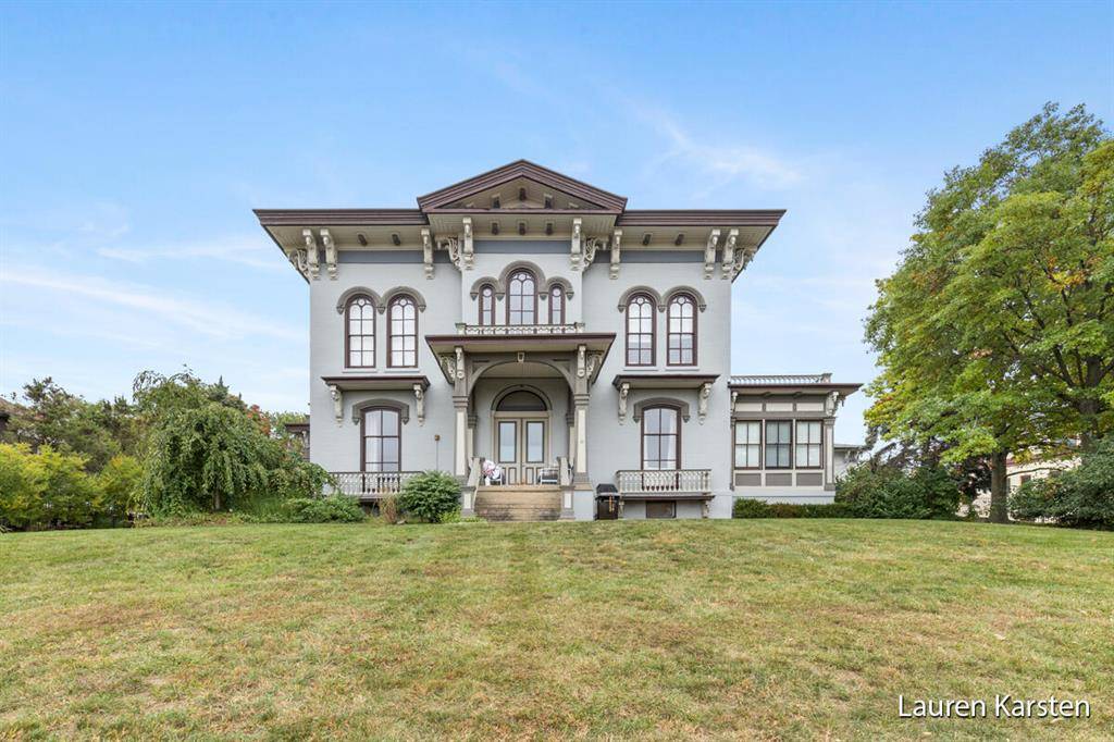 Grand Rapids, MI 49503,44 Lafayette Avenue NE 6