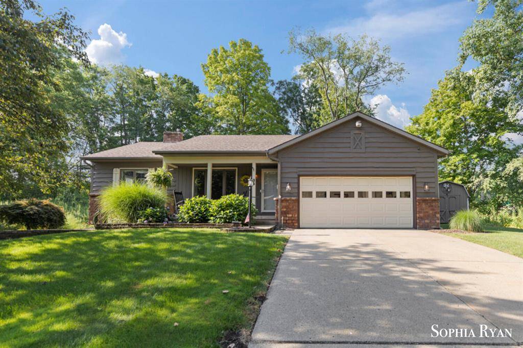 Ada Twp, MI 49301,86 Carl Drive NE
