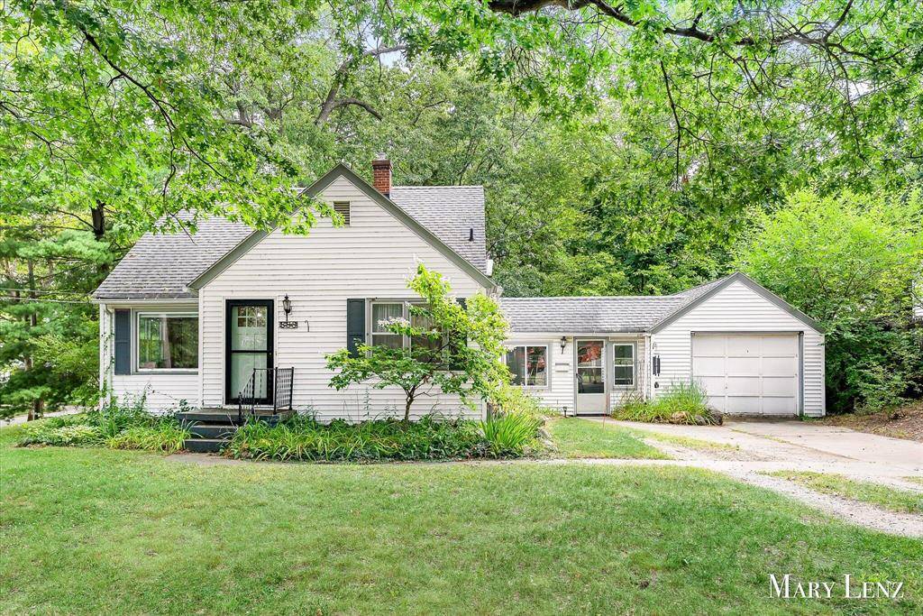 Grand Rapids, MI 49503,888 Spring Avenue NE