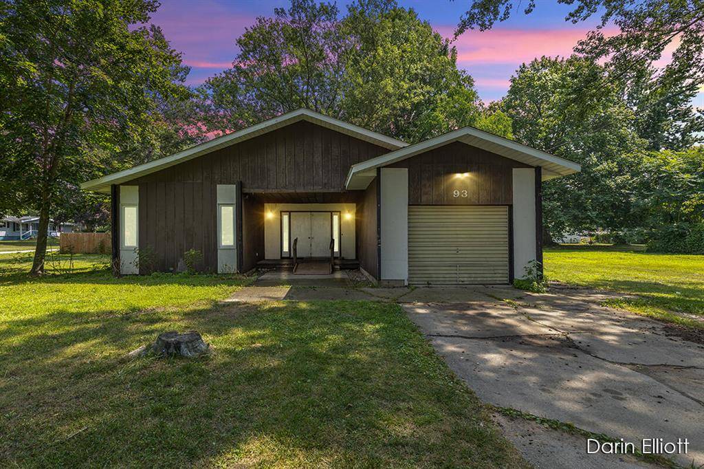 Lyons Vlg-ionia Twp, MI 48851,93 N Robinson Street