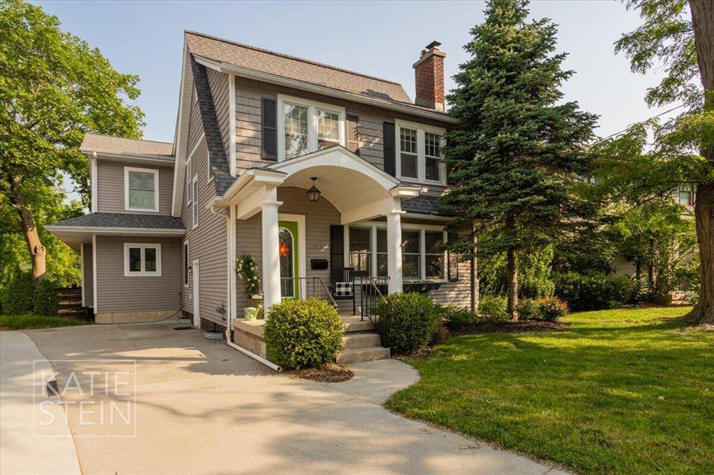 East Grand Rapids, MI 49506,859 Orchard Avenue SE
