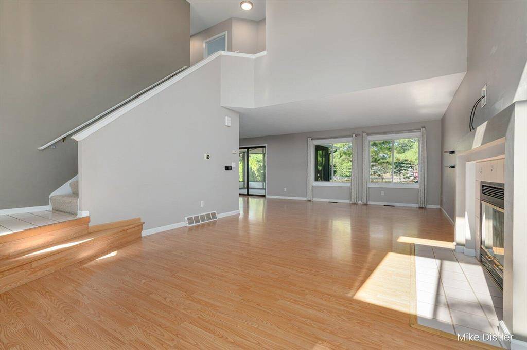 Kentwood, MI 49508,5877 Castle Brook Avenue SE