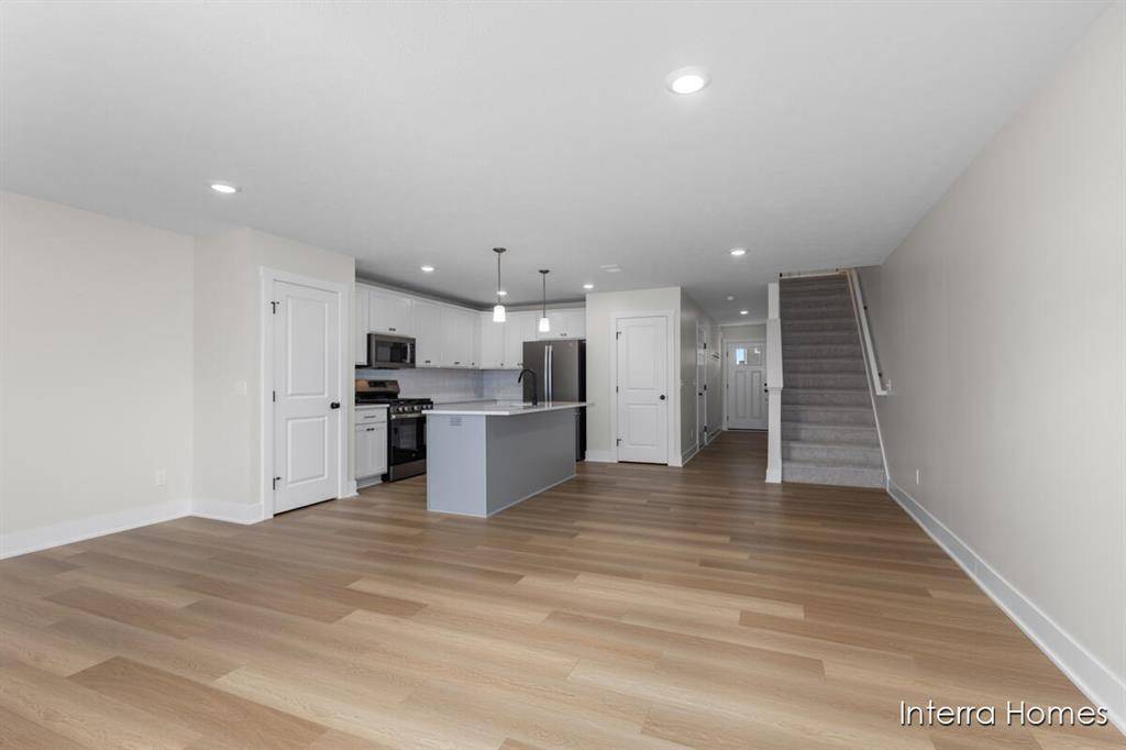 Fruitport Twp, MI 49456,6122 Burgess Drive 9