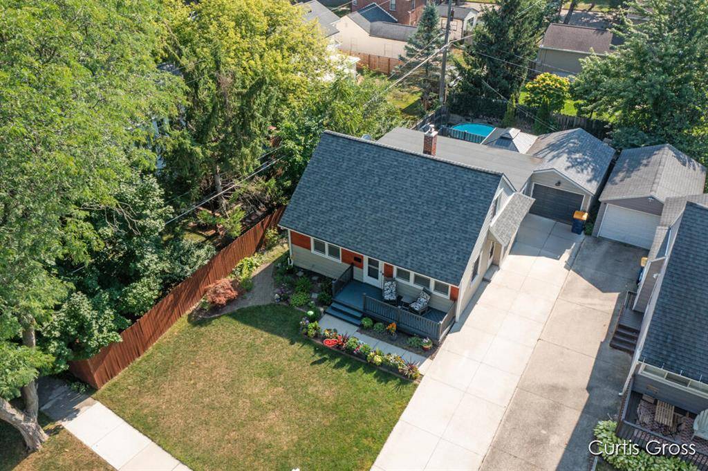 East Grand Rapids, MI 49506,1432 Eastlawn Road SE