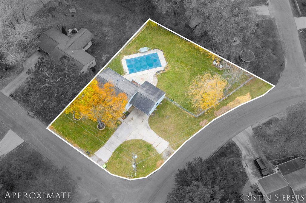 Greenville, MI 48838,927 E Woodland Street