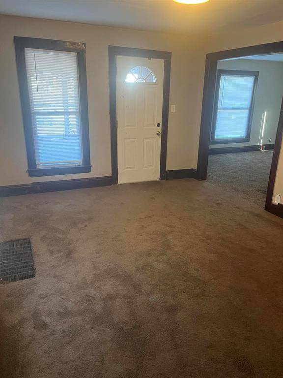 Albion, MI 49224,806 S Eaton Street