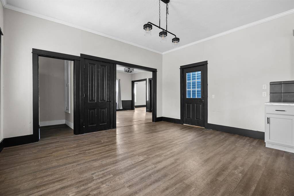 Three Rivers, MI 49093,816 7th Street