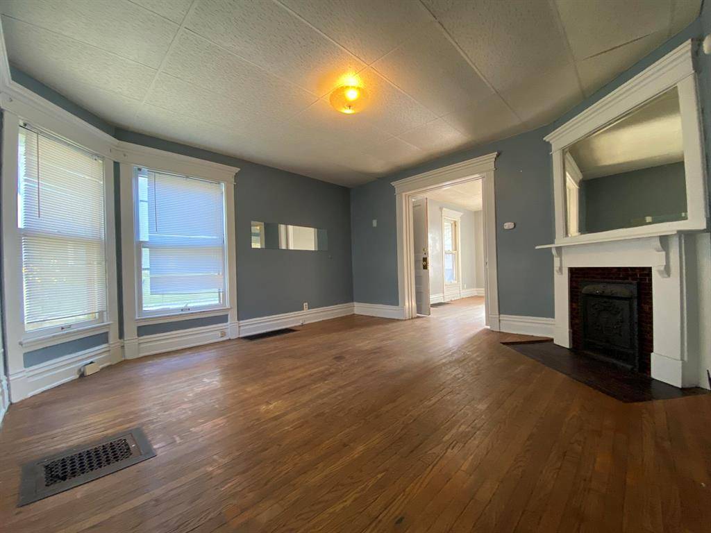 Kalamazoo, MI 49007,815 W Kalamazoo Avenue