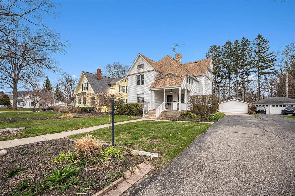 South Haven, MI 49090,359 Pearl Street