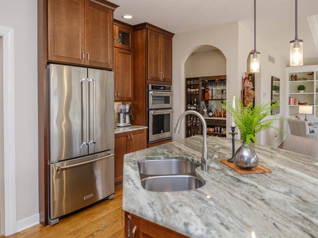 Kalamazoo, MI 49006,3390 Dunns Ridge