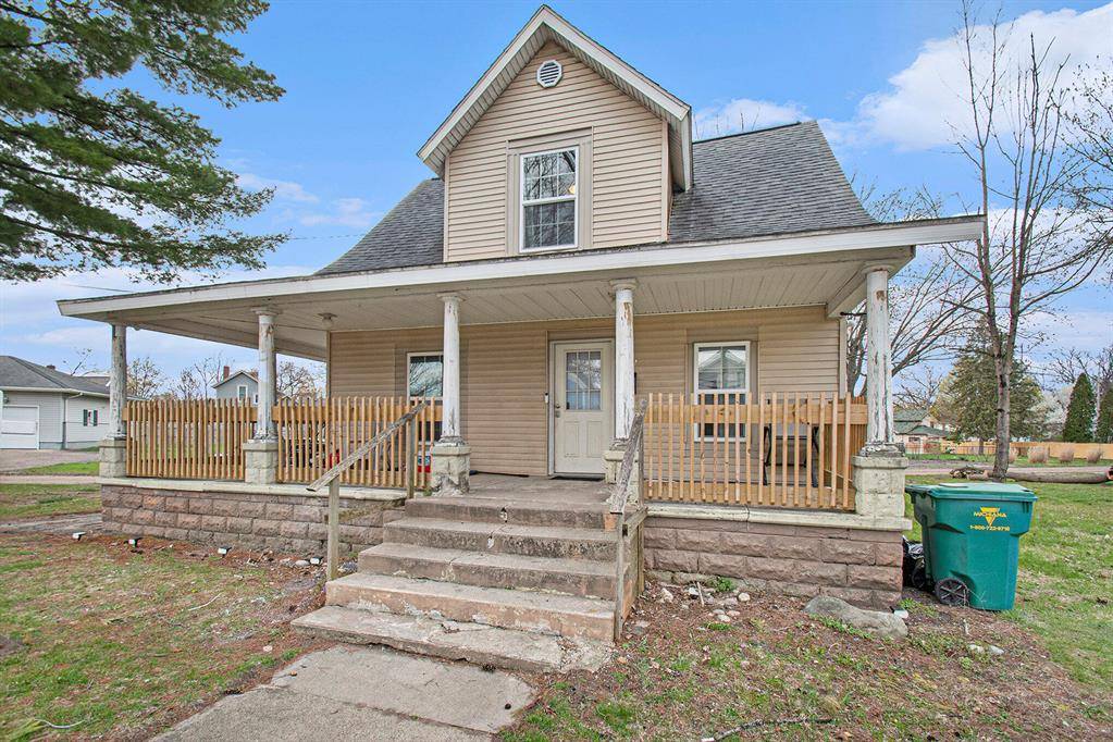 Dowagiac, MI 49047,401 Oak Street