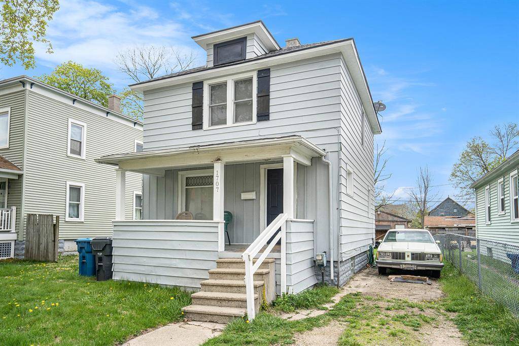 Kalamazoo, MI 49001,1707 Clinton Avenue