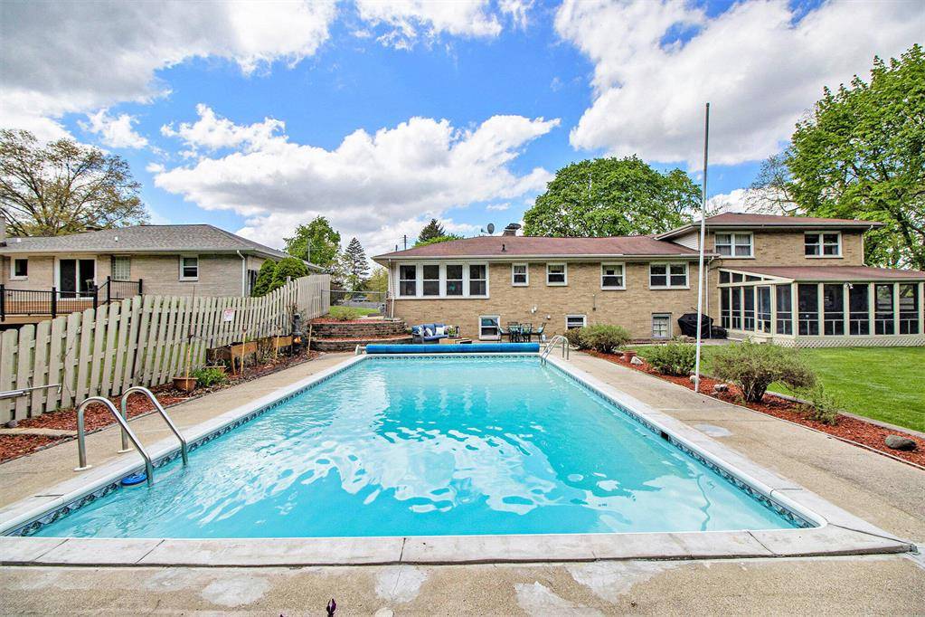 Portage, MI 49024,5037 Greenhill Street