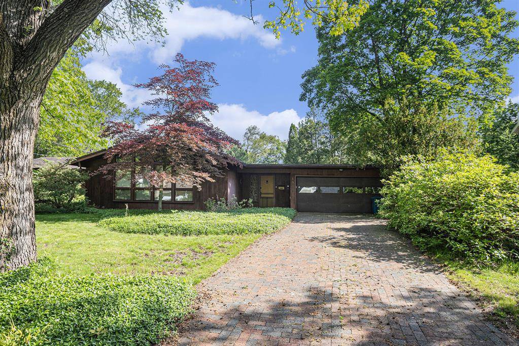 Kalamazoo Twp, MI 49006,1914 Hillsdale Avenue