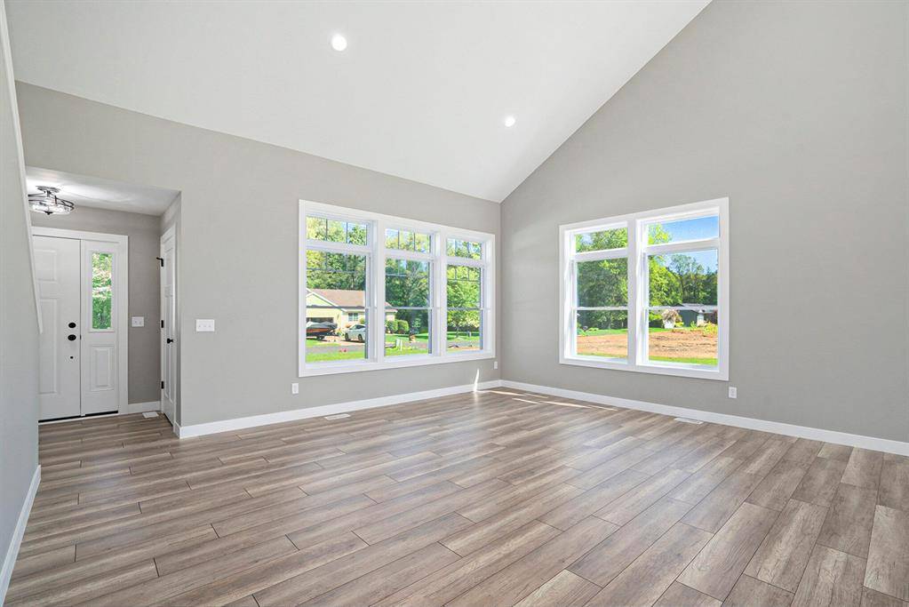Gun Plain Twp, MI 49080,233 Markus Glen Drive
