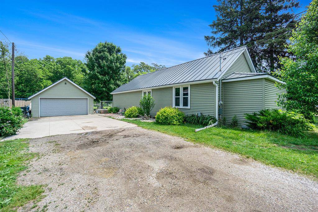 Hastings, MI 49058,1027 E Railroad Street