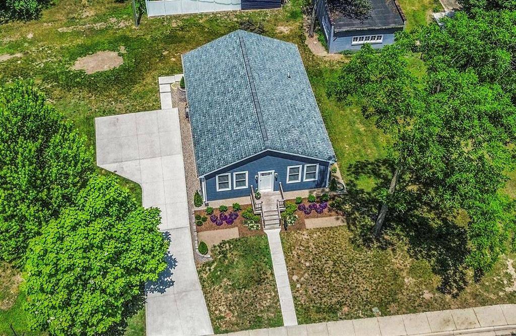 South Haven, MI 49090,765 S Haven Place