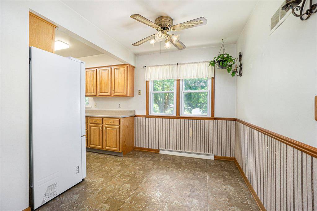Kalamazoo Twp, MI 49006,3717 Pontiac Avenue