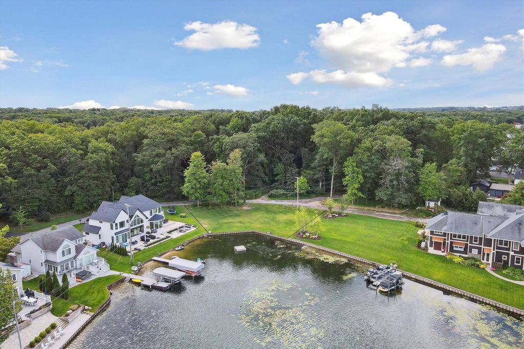 Texas Twp, MI 49009,898 Eagle Lake Drive E