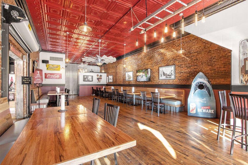Three Rivers, MI 49093,16 N Main Street