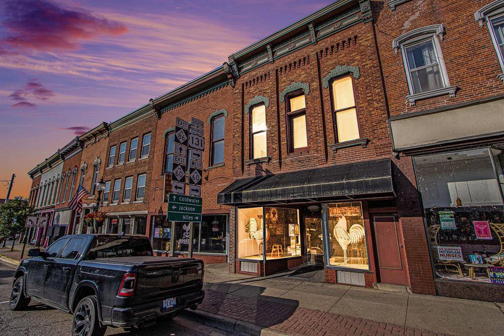 Three Rivers, MI 49093,16 N Main Street