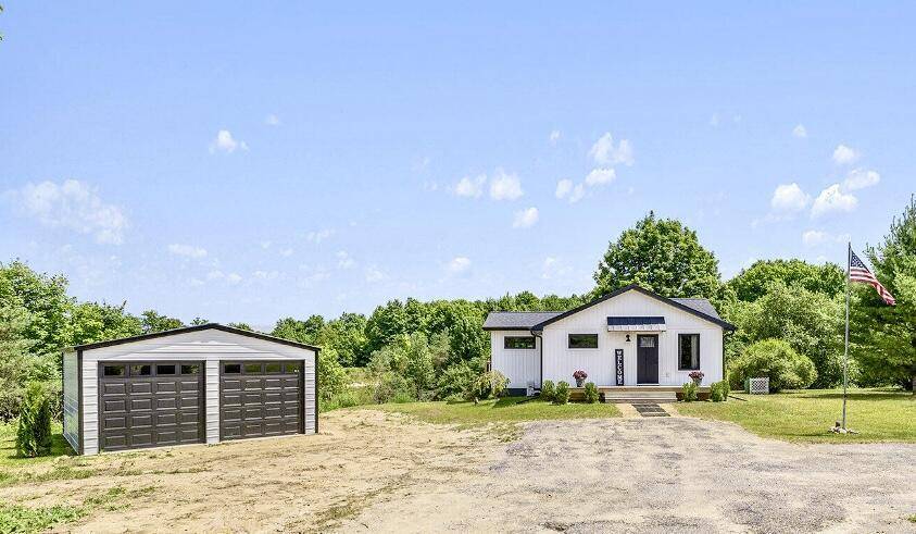 Kingsley Vlg-paradisetwp, MI 49649,8481 Blackman Road