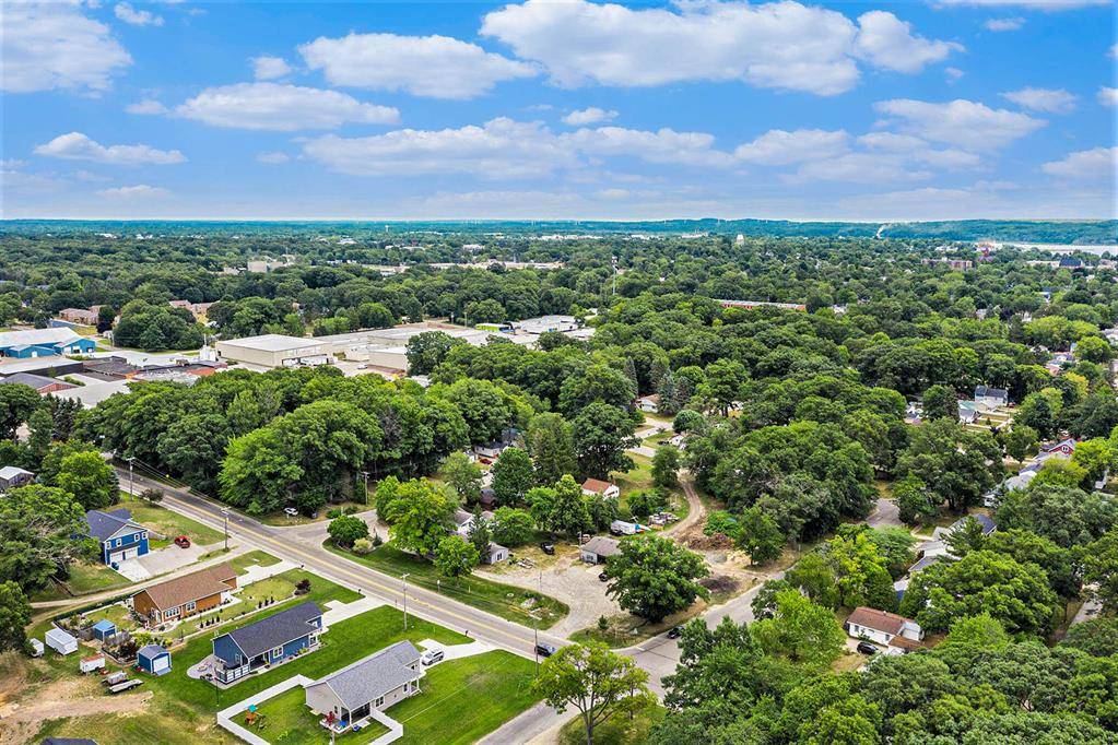 Ludington, MI 49431,1011 N James