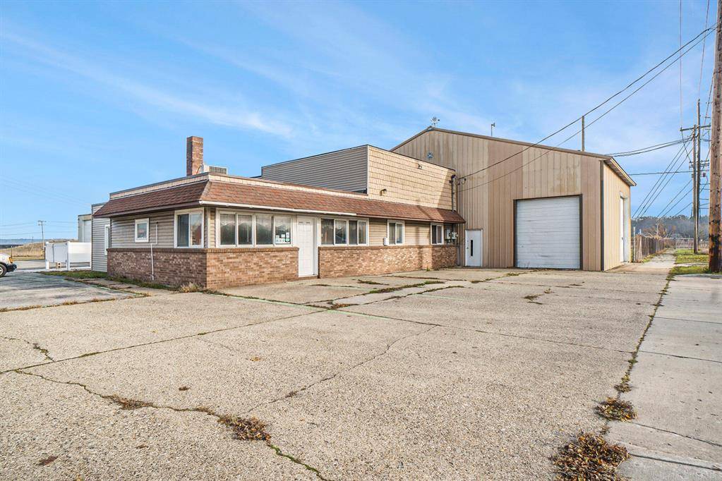 Manistee, MI 49660,156 8th Street