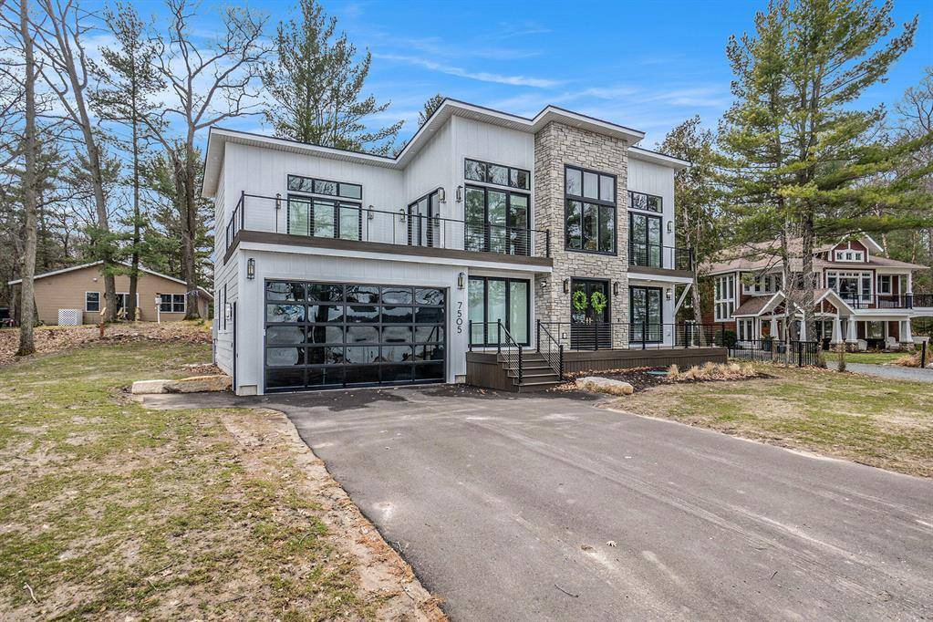 Summit Twp, MI 49449,7505 S Lakeshore Drive