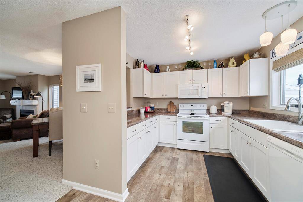Manistee, MI 49660,317 5th Avenue 11