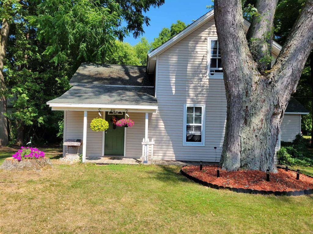 Hart, MI 49420,410 S Union Street