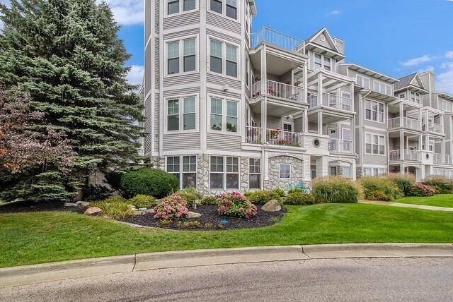 Ludington, MI 49431,300 S Rath Avenue 1