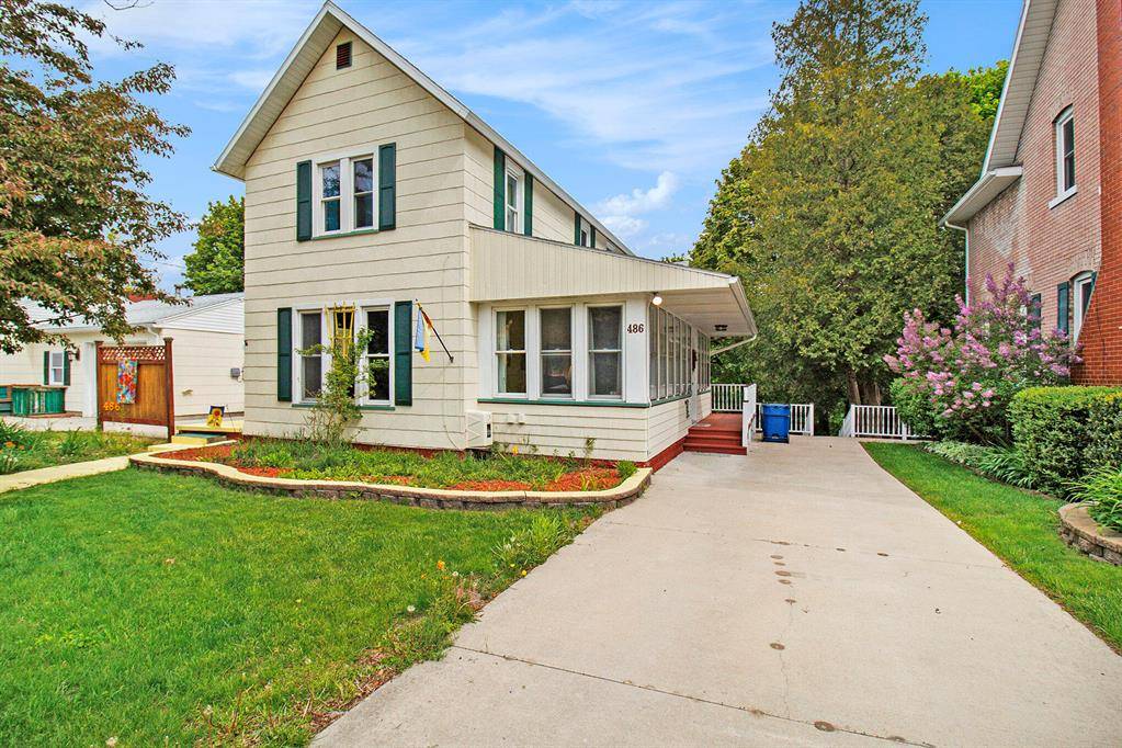 Manistee, MI 49660,488 4th Street