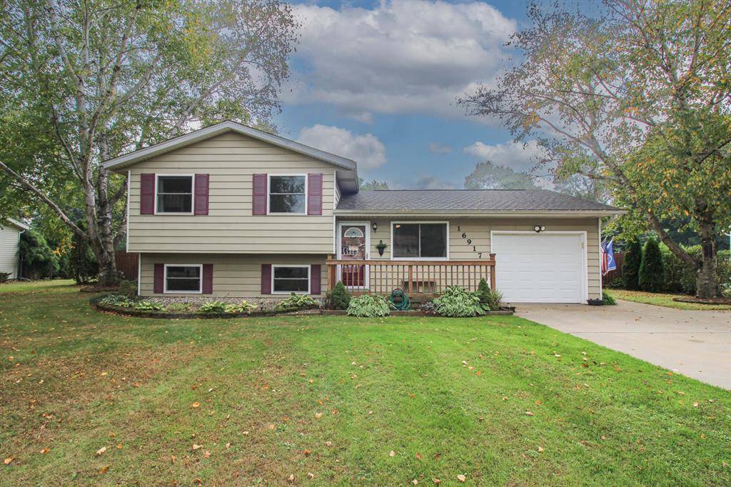 Three Rivers, MI 49093,16917 Bridgette Drive