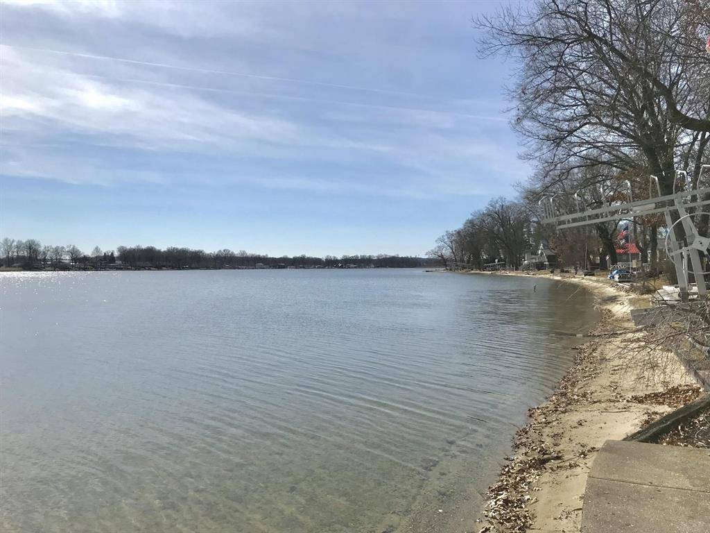 White Pigeon Twp, MI 49099,71039 Michigan Boulevard