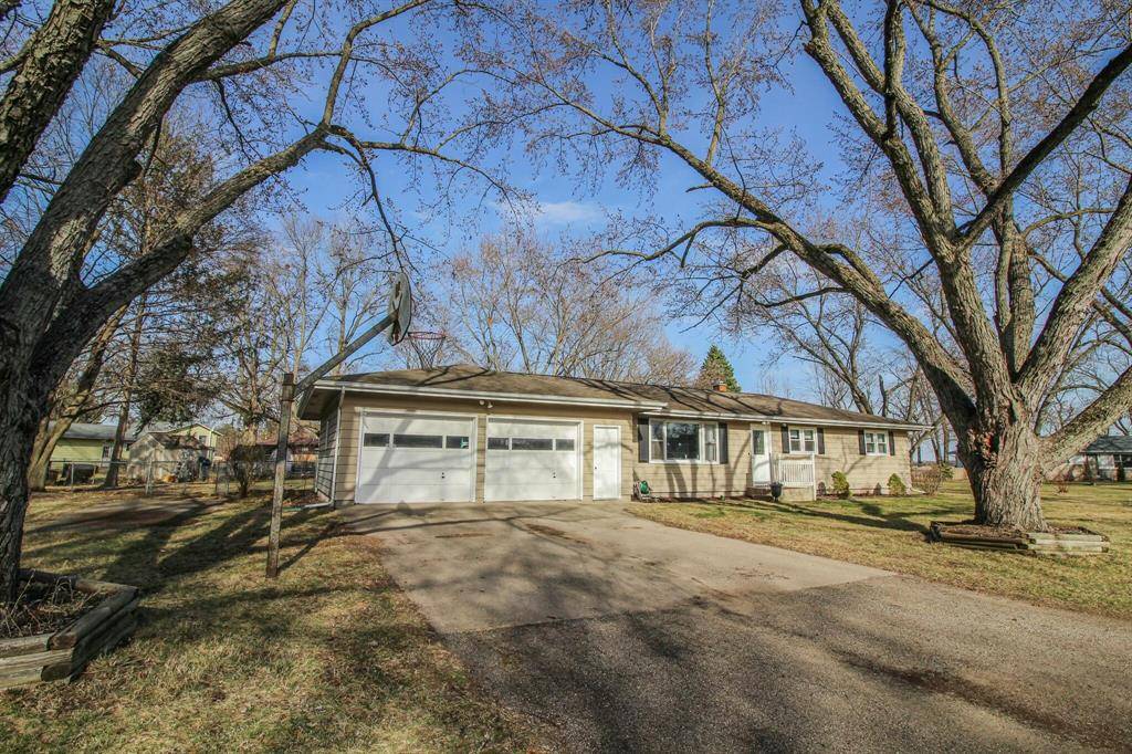 Three Rivers, MI 49093,1133 Blossom Drive