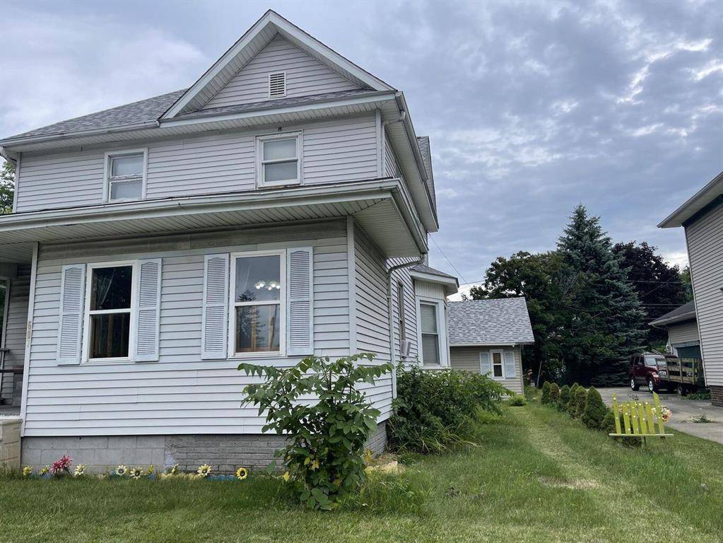 Sturgis, MI 49091,607 N Nottawa Street