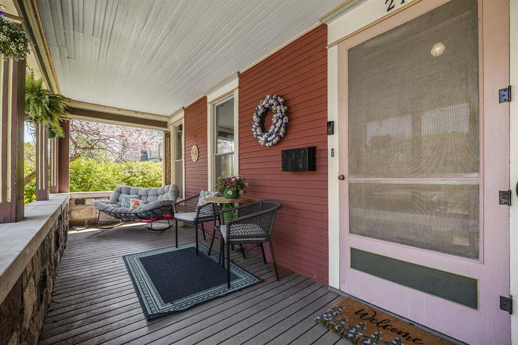 Three Rivers, MI 49093,210 East Street