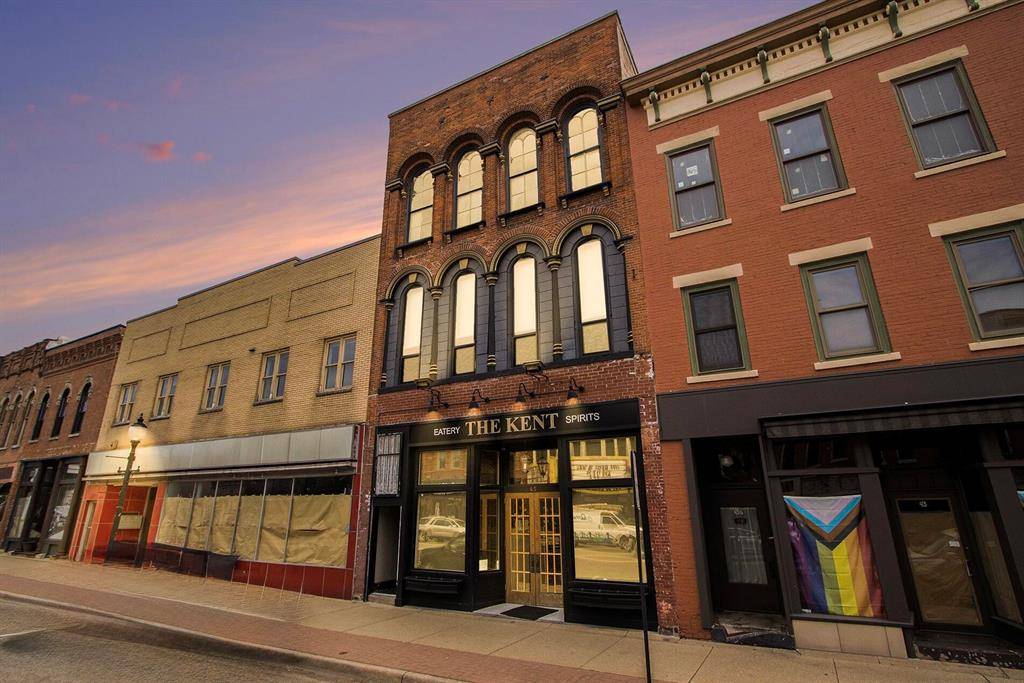 Three Rivers, MI 49093,45 N Main Street