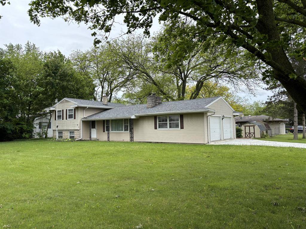 Sturgis, MI 49091,814 N Lakeview Avenue