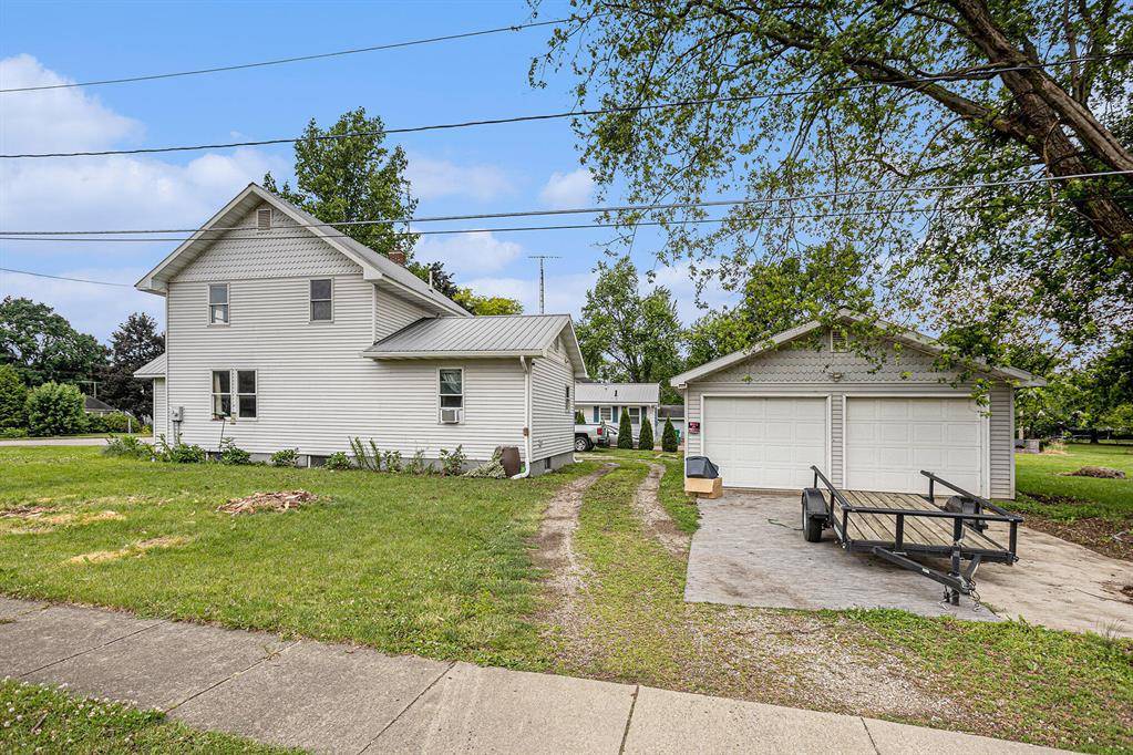 Three Rivers, MI 49099,511 E Chicago Road
