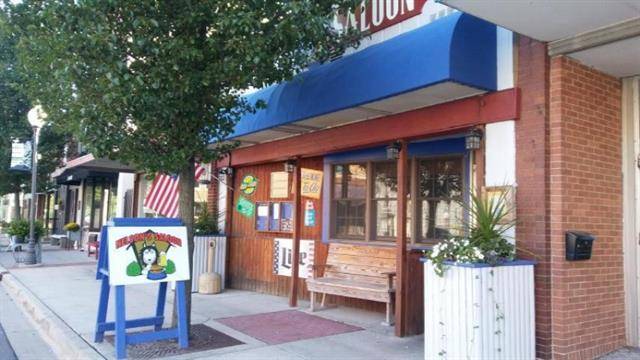 Three Oaks Vlg, MI 49128,18 N Elm Street
