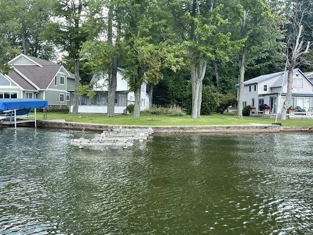 Watervliet Twp, MI 49098,8528 Lake Avenue