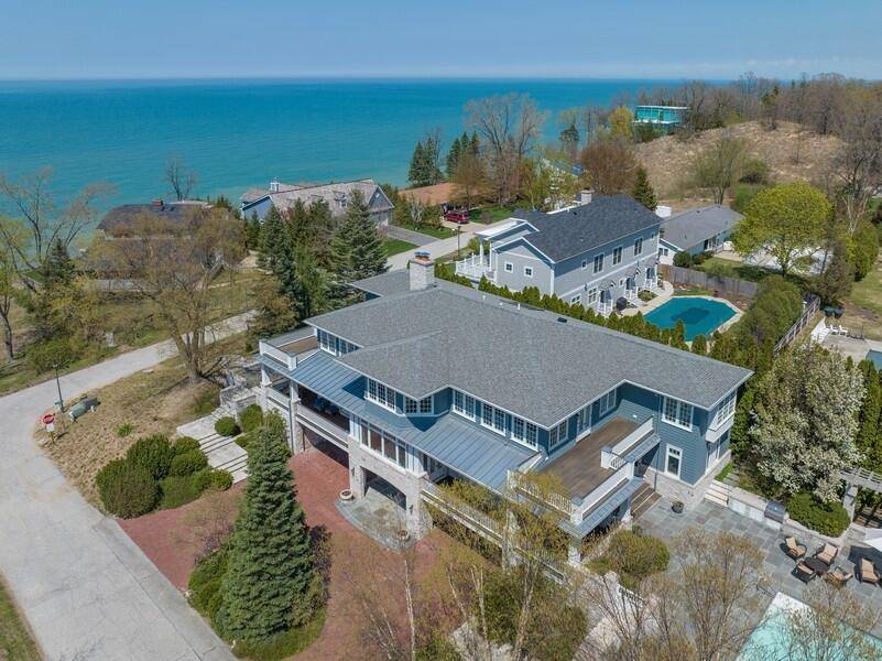 Grand Beach Vlg, MI 49117,49106 Sun Valley Falls Boulevard