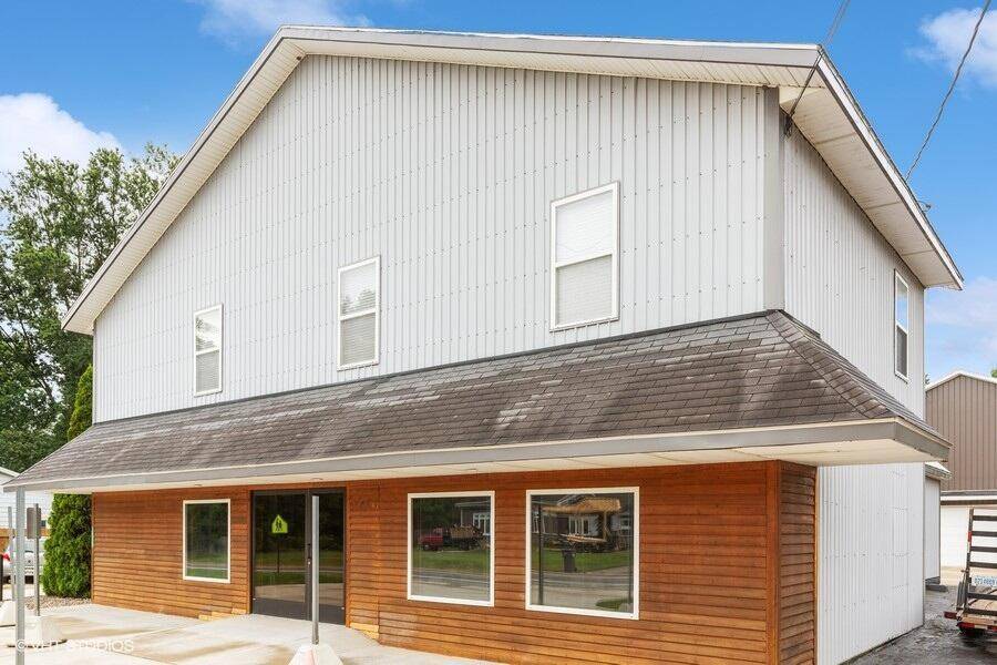 Chikaming Twp, MI 49128,15320 Three Oaks Road