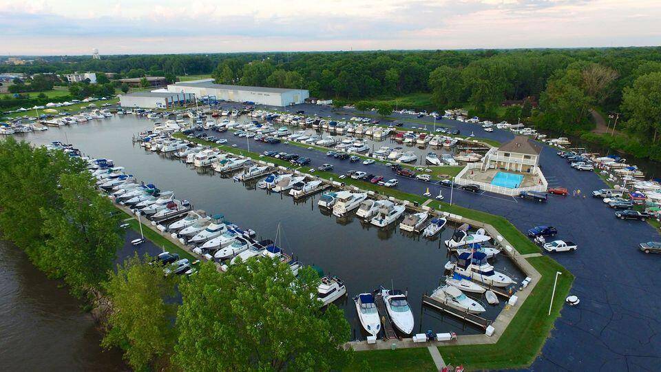 St. Joseph Twp, MI 49022,1000 Riverview Drive 3
