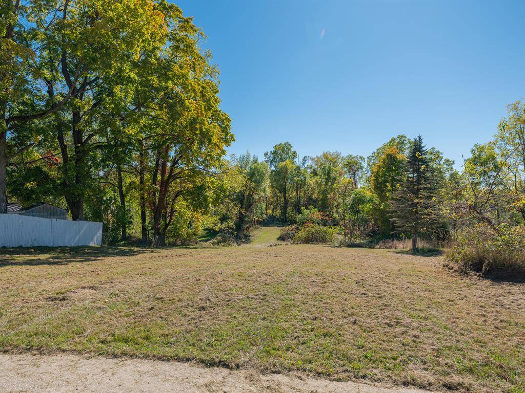 Bloomingdale Vlg, MI 49026,402 Walnut Street