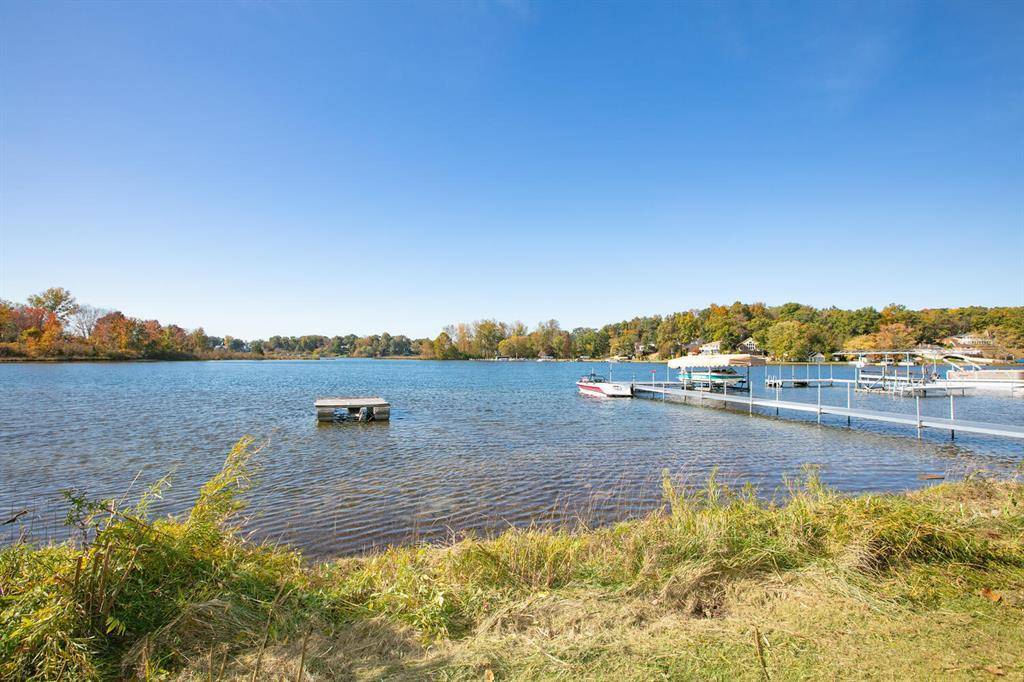 Porter Twp, MI 49130,69909 Sunset Boulevard