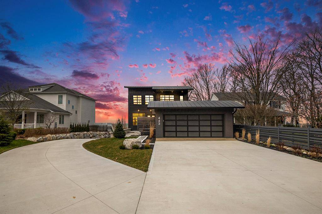 South Haven, MI 49090,443 N Shore Drive